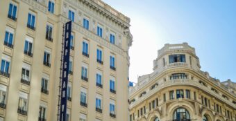 Gestión de alquileres en Madrid: zonas de alta demanda y cómo evitar que te estafen