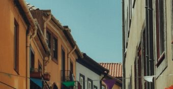¿Se moderó el mercado inmobiliario en el segundo trimestre de 2025?
