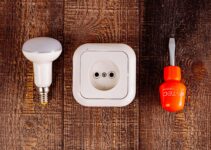 La revisión de la instalación eléctrica en la comunidad de propietarios