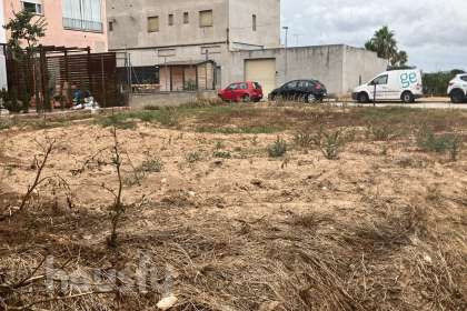 Solares en venta en Canyelles
