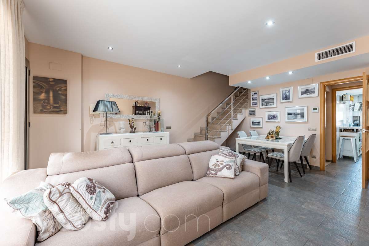 Casa en venta en Saligar,  Cubelles-1