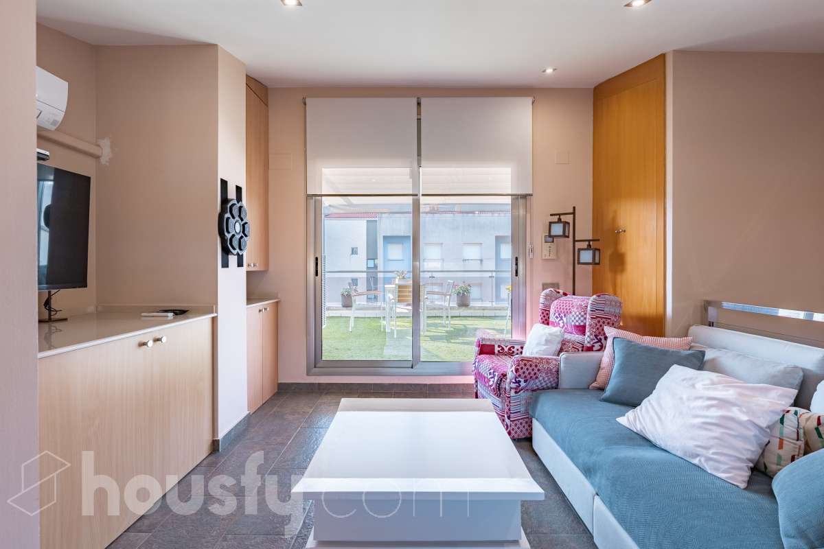 Casa en venta en Segunda Linea de Mar,  Cubelles-3