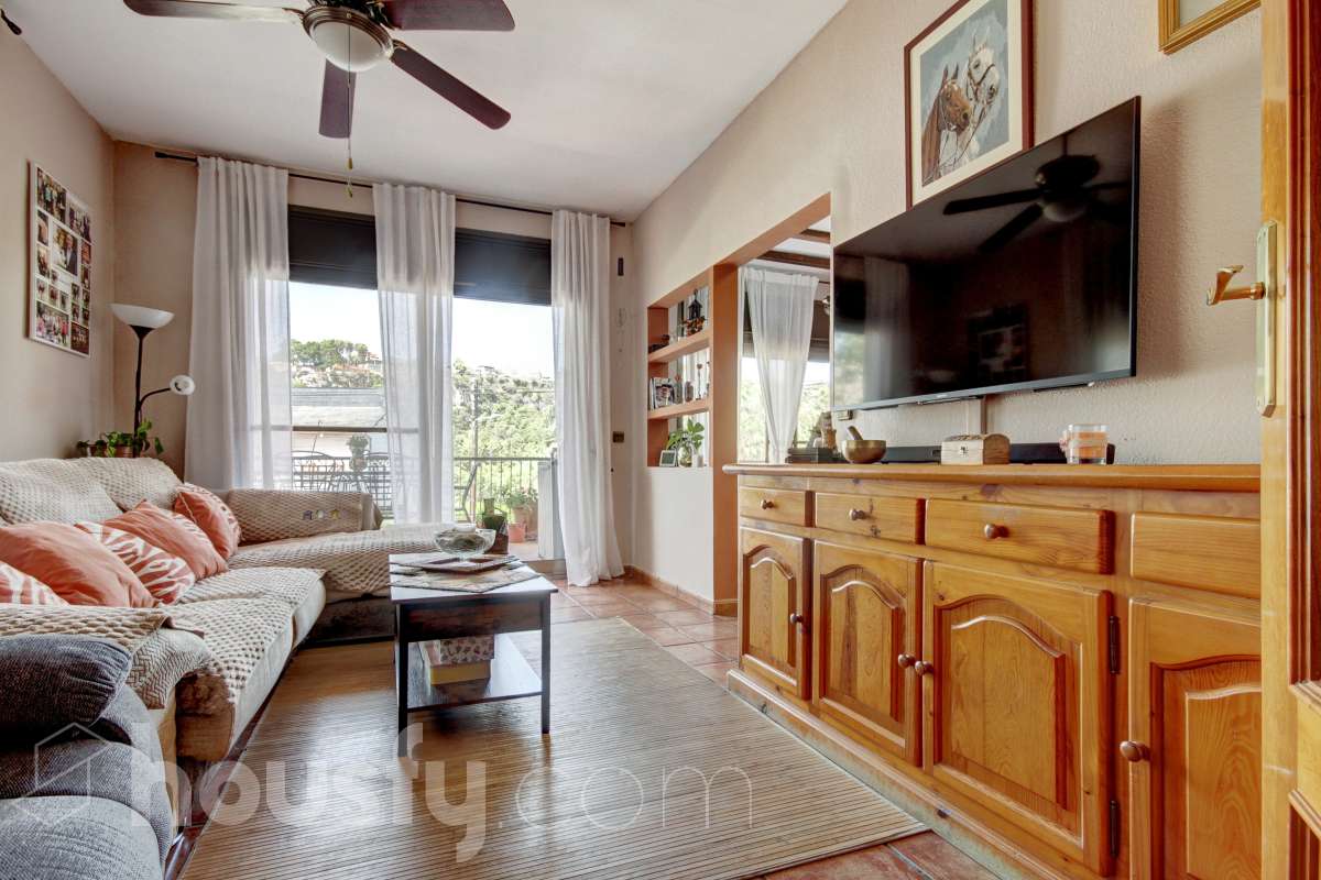 Casa en venta en Avinguda de Corbera,  Cervelló-3