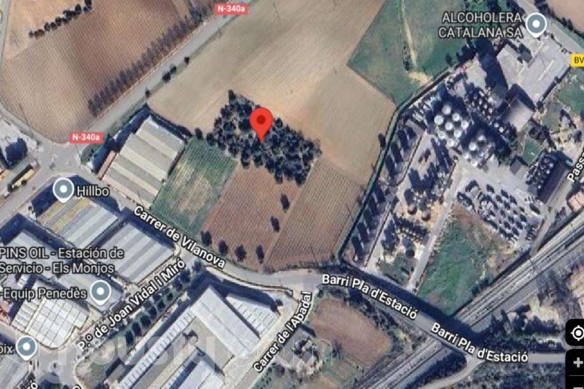Solar en venta en Carretera Nacional 340,  Santa Margarida i els Monjos-1