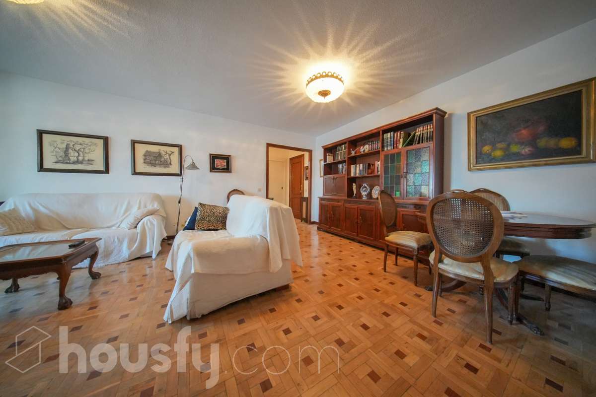 Piso en venta en Calle Condado de Treviño, Ciudad Lineal, Madrid-3