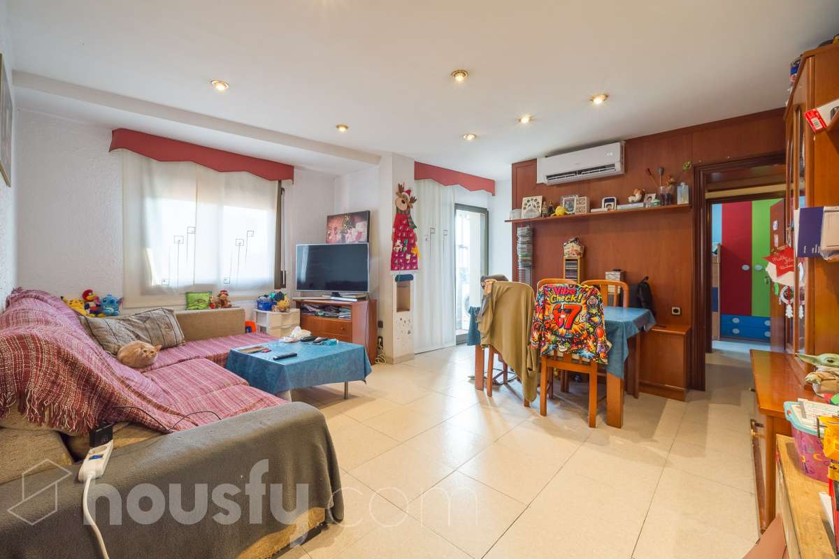 Piso en venta en Calle Reforma, Centre, L'Hospitalet de Llobregat-0