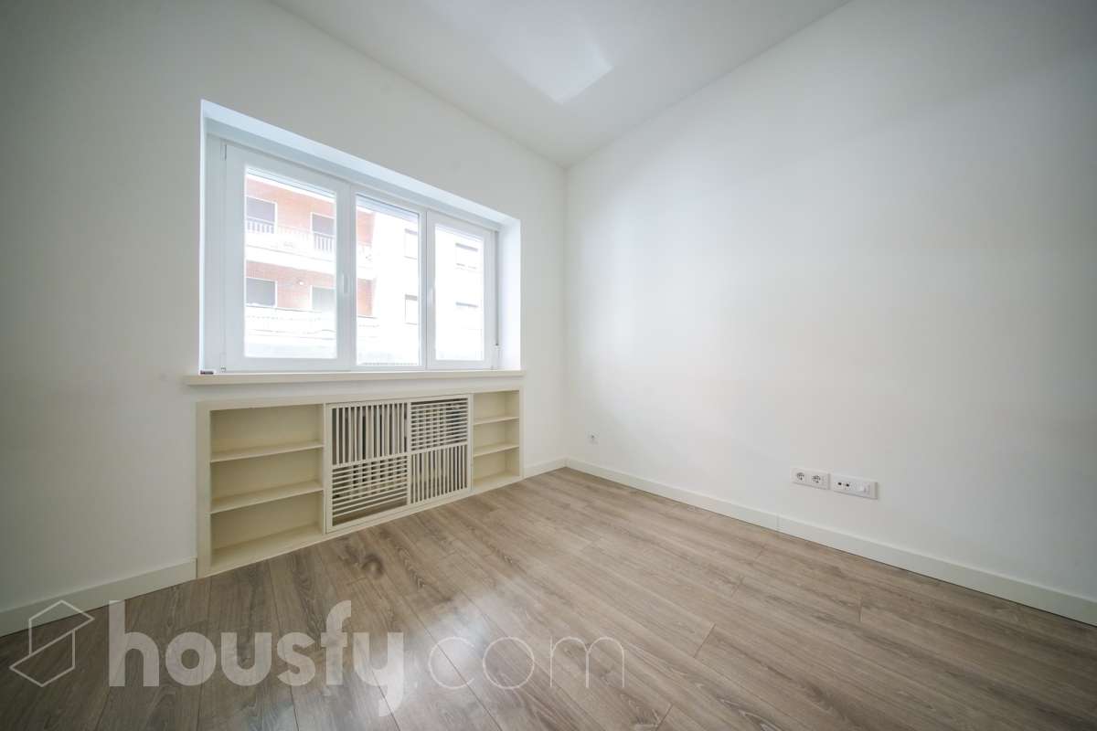Piso en venta en Calle de Sánchez Pacheco, Chamartín, Madrid-1
