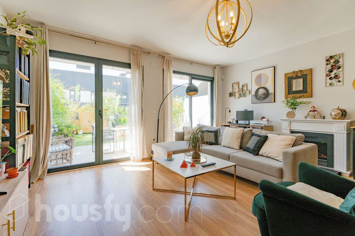 Casa en venta en Calle Sierra de Baza,  Granada-0