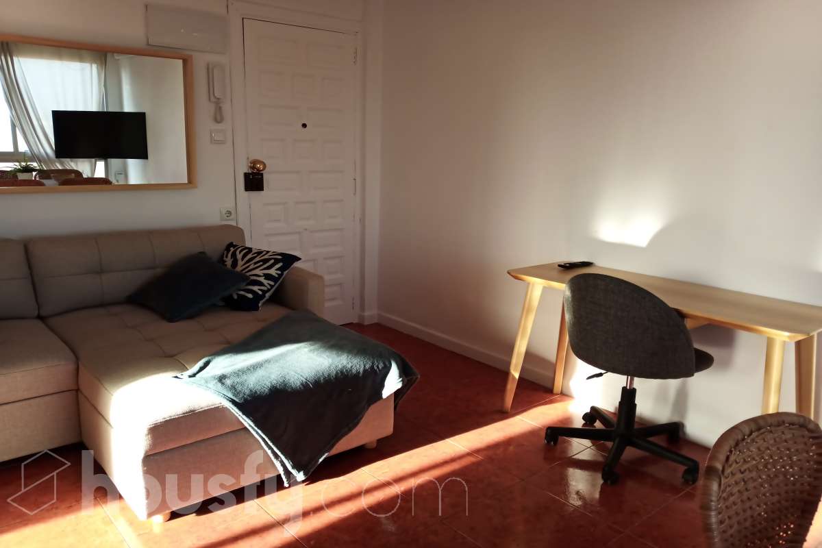 Piso en alquiler en Carrer Moreres,  Gandia-1
