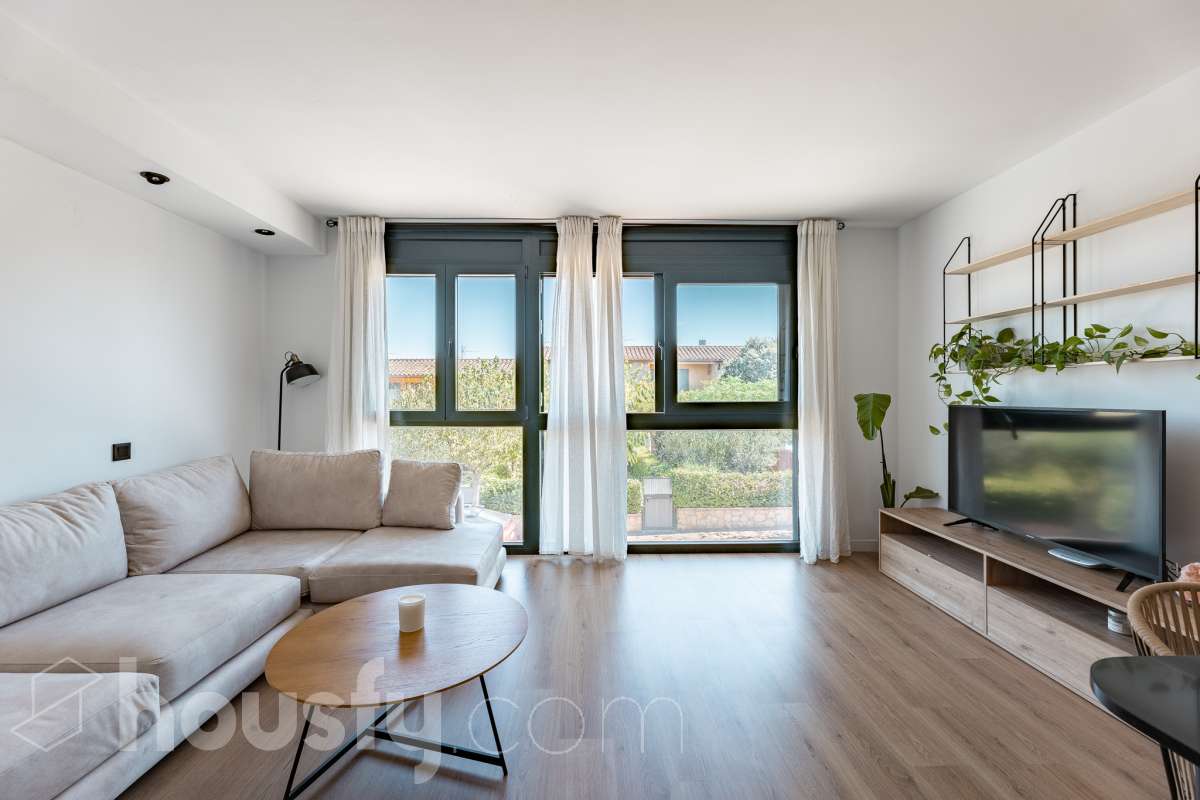 Piso en venta en Calle Escoles,  Castellfollit del Boix-2