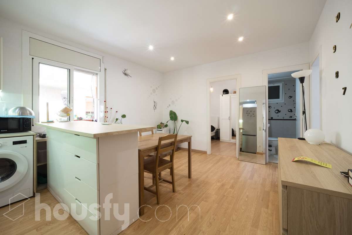Piso en venta en Calle Berenguer Mallol, Ciutat Vella, Barcelona-1