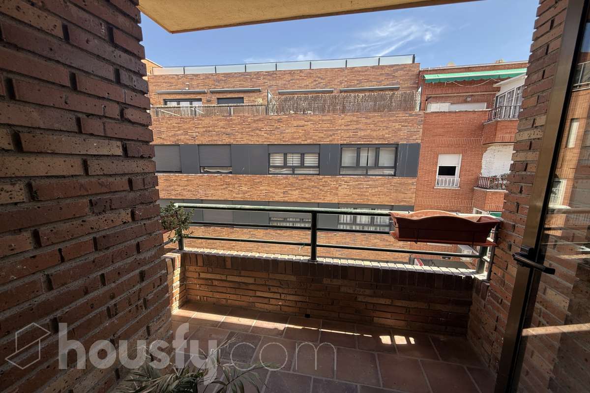 Piso en alquiler en Calle Viento,  Majadahonda-1