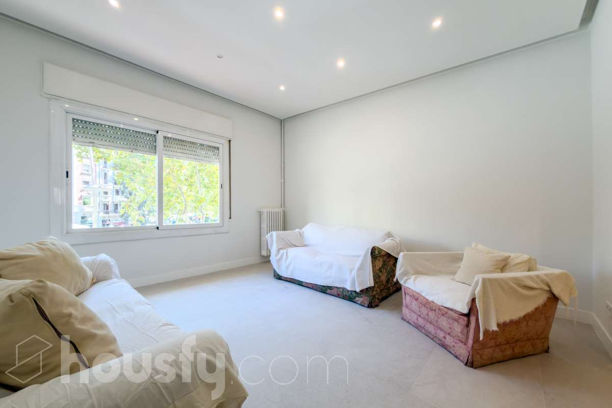 Piso en venta en Carrer del Comte d'Urgell, Eixample, Barcelona-1