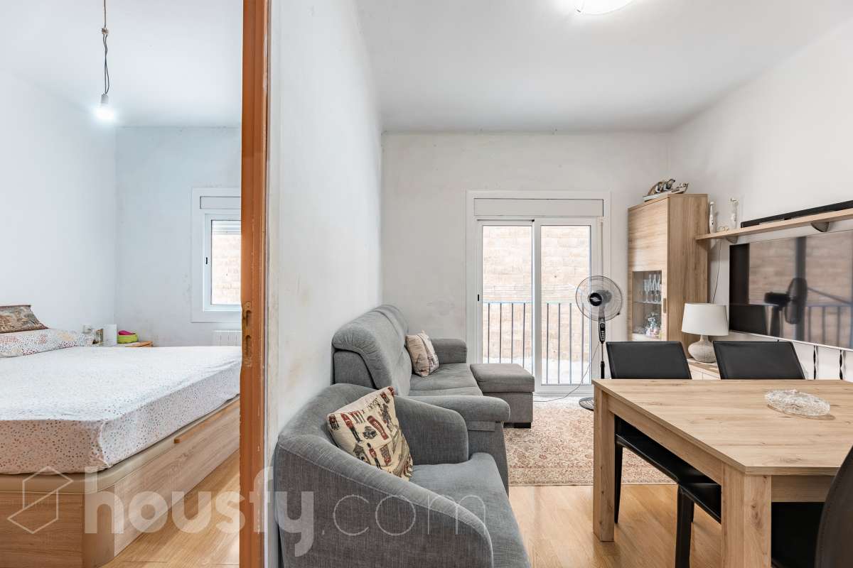 Piso en venta en Calle Riera Blanca,  L'Hospitalet de Llobregat-1