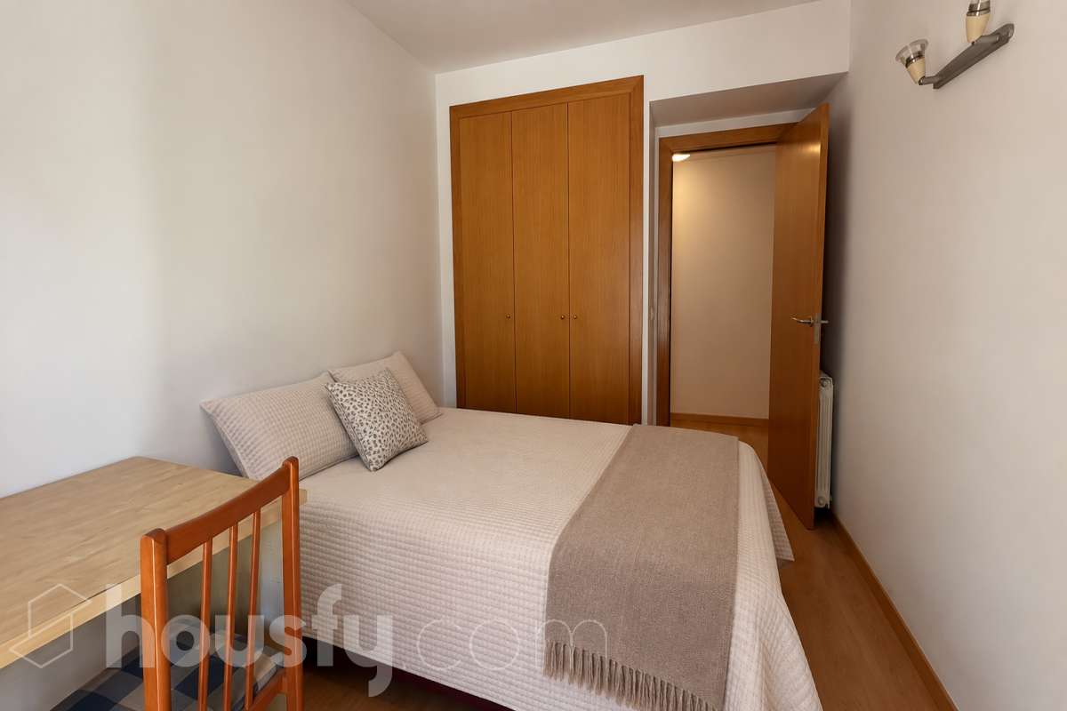 Piso en venta en Pujada Creu de Palau,  Girona-2