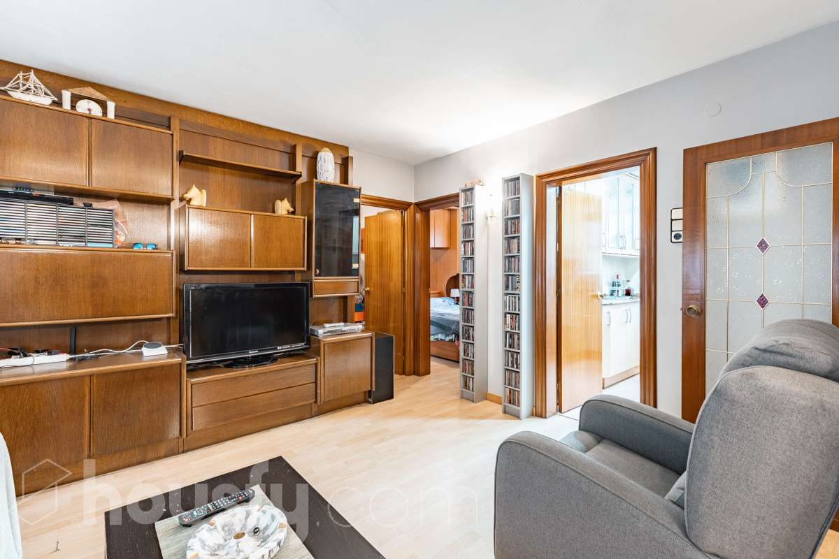 Piso en venta en Calle Guineueta, Nou Barris, Barcelona-3