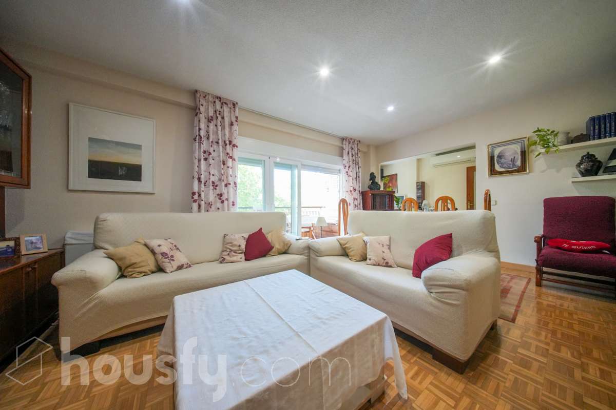 Piso en venta en Calle Cervantes,  San Sebastián de los Reyes-1