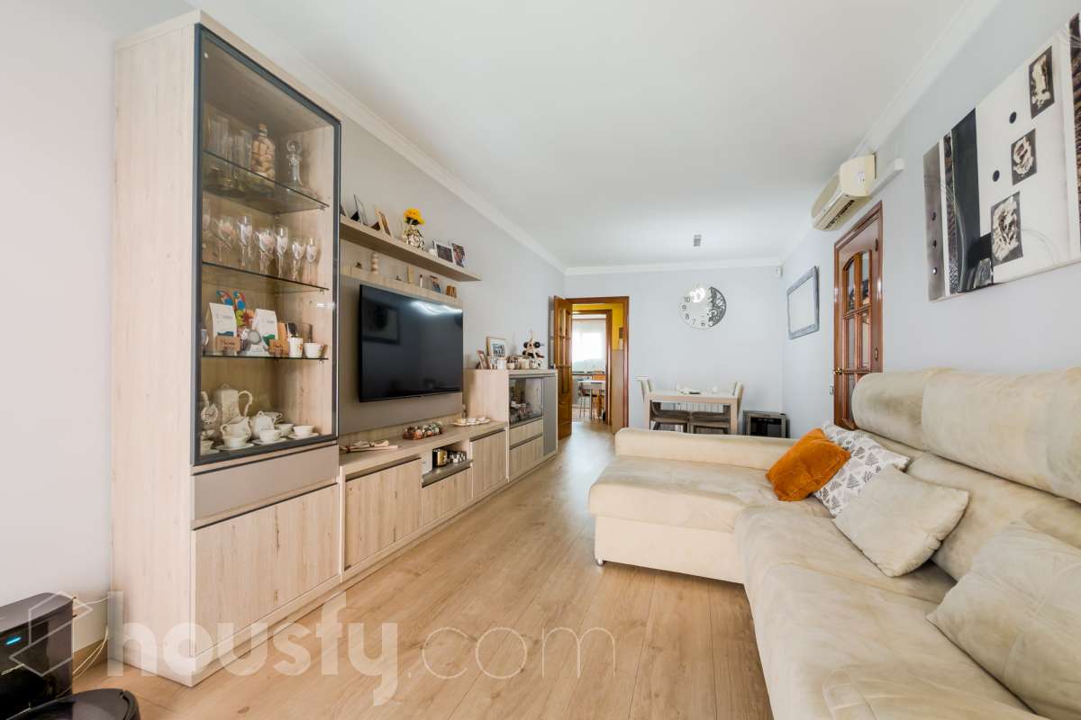 Piso en venta en Carrer Pons i Pons,  Santa Coloma de Gramenet-2