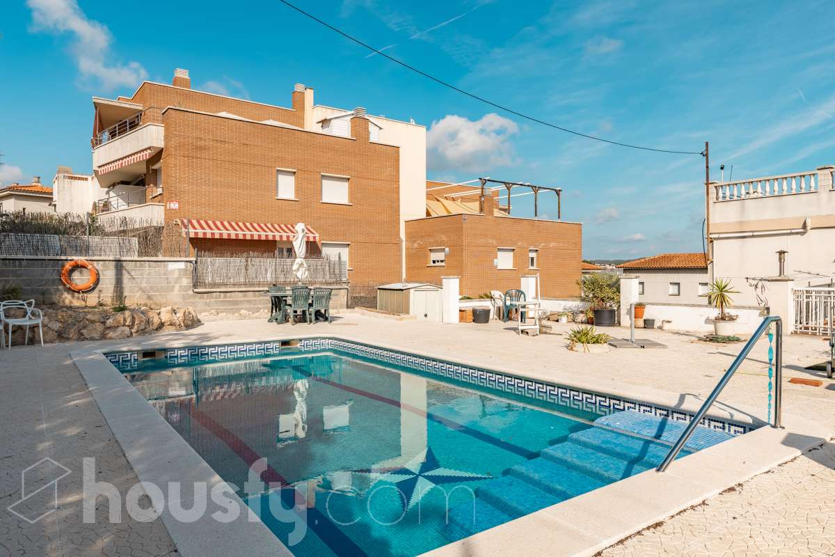 Piso en venta en Avenida Comte Gómez de Orbaneja,  Calafell-0