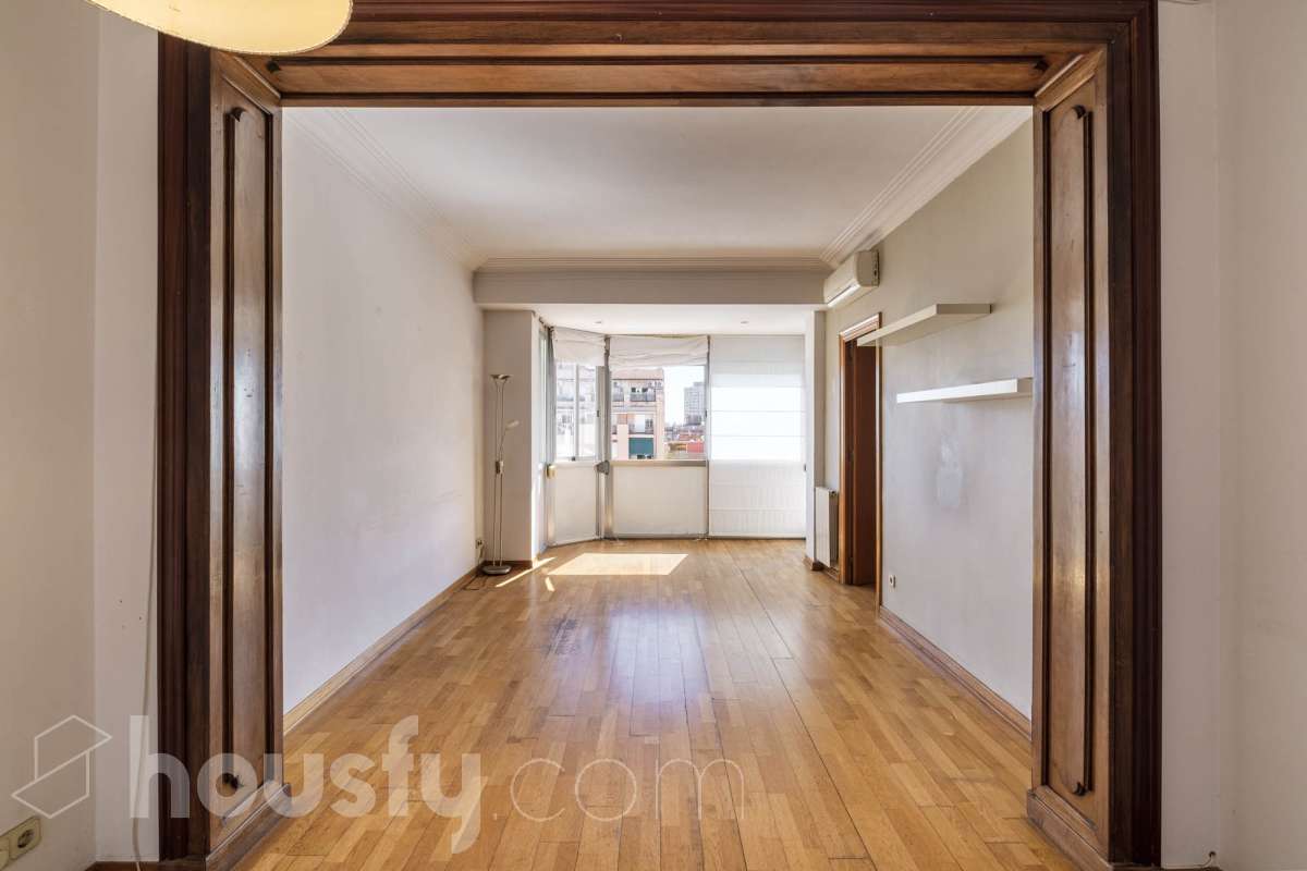 Piso en venta en Carrer del Rosselló, Eixample, Barcelona-1