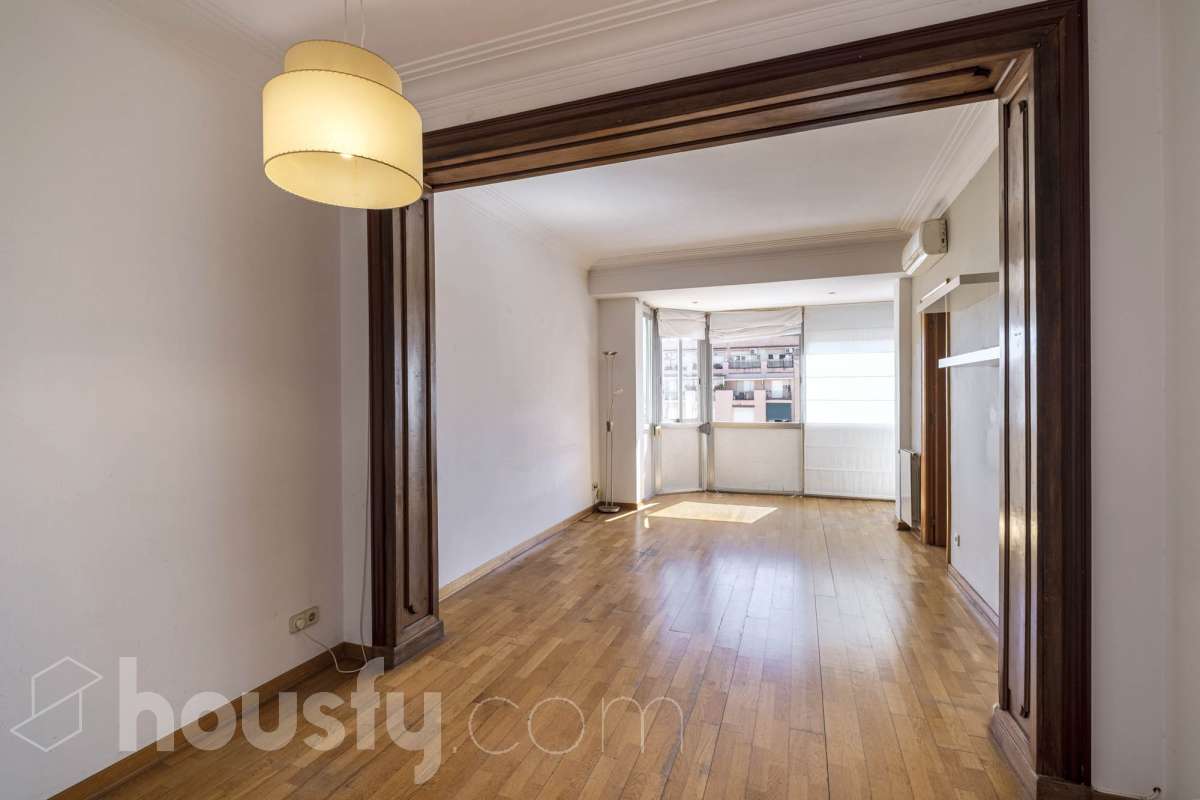 Piso en venta en Carrer del Rosselló, Eixample, Barcelona-0