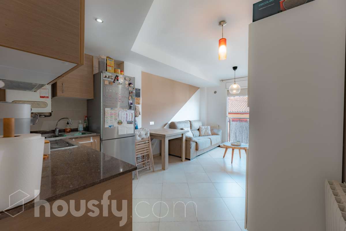 Piso en venta en Calle Vg Montserrat,  Vallirana-1