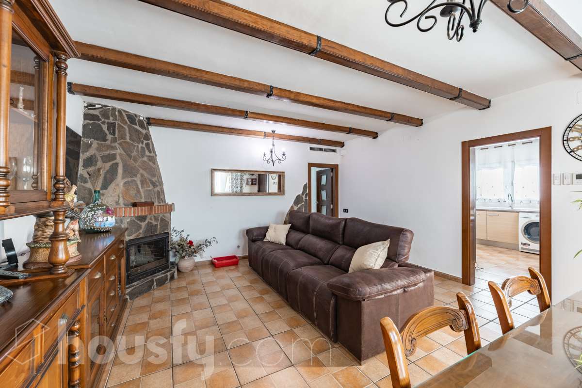 Casa en venta en Calle Sant Lluis,  Abrera-4