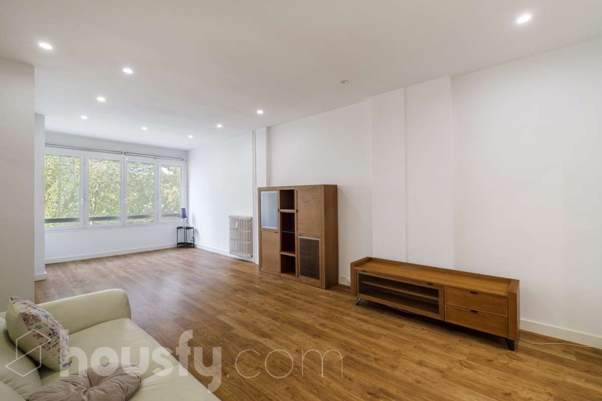 Piso en venta en Carrer de Buenos Aires, Eixample, Barcelona-1