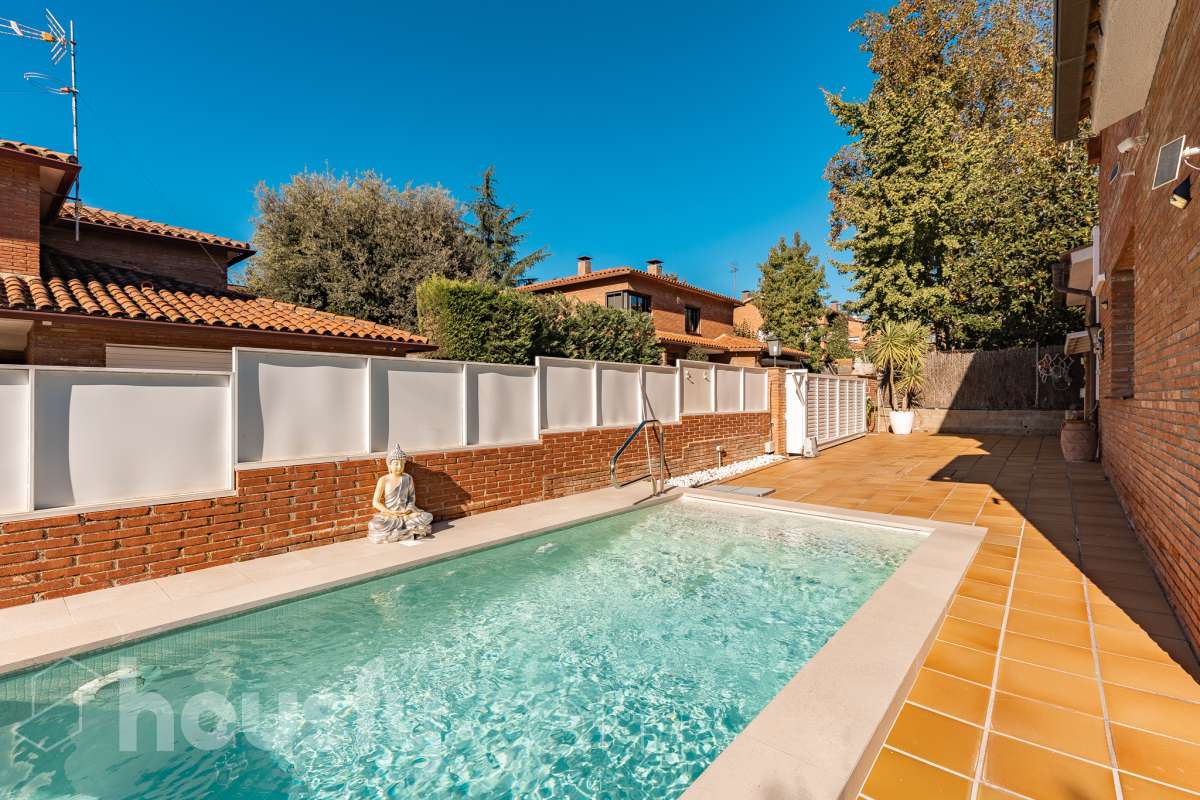 Casa en venta en Passeig del Pla,  Matadepera-1