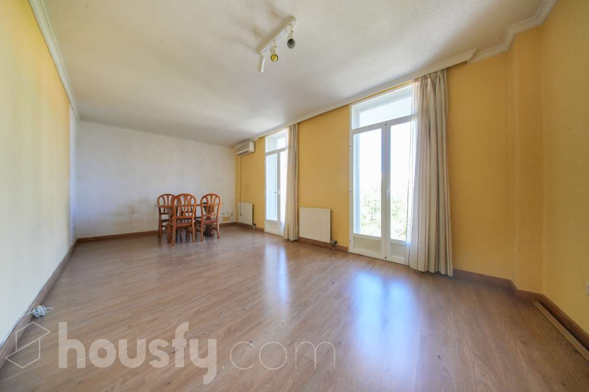 Piso en venta en Calle del Corregidor Diego de Valderrábano, Moratalaz, Madrid-1