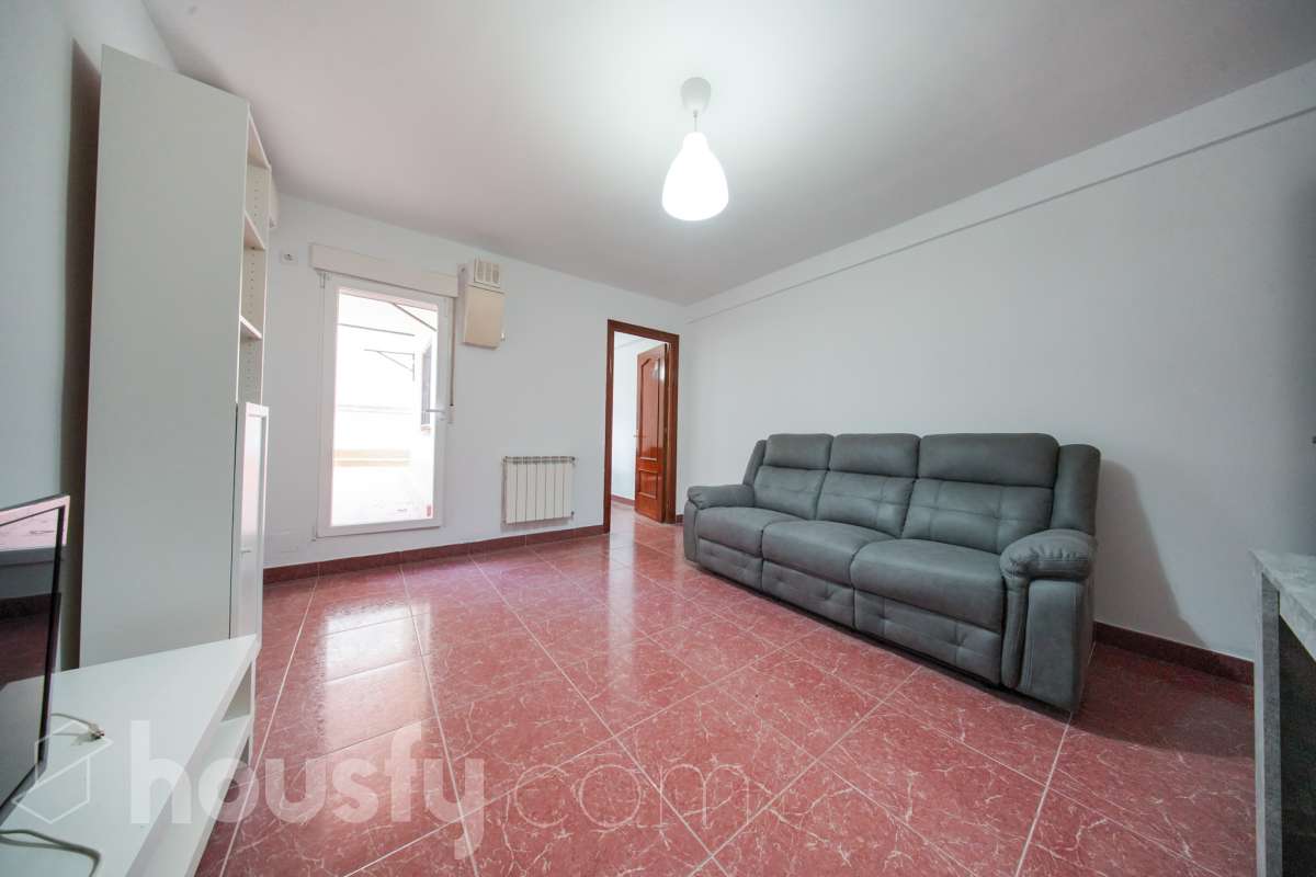 Piso en venta en Calle del Lago Constanza, Ciudad Lineal, Madrid-1
