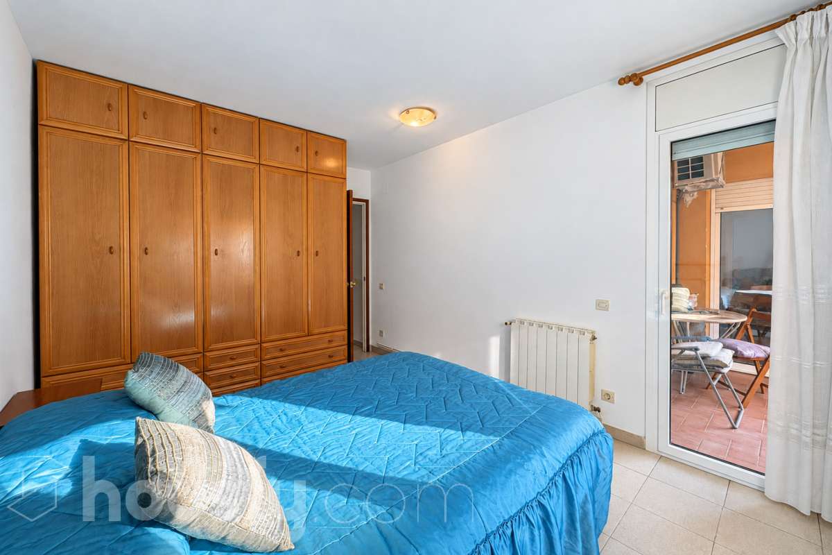Piso en venta en Calle Castell de solterra,  Girona-4