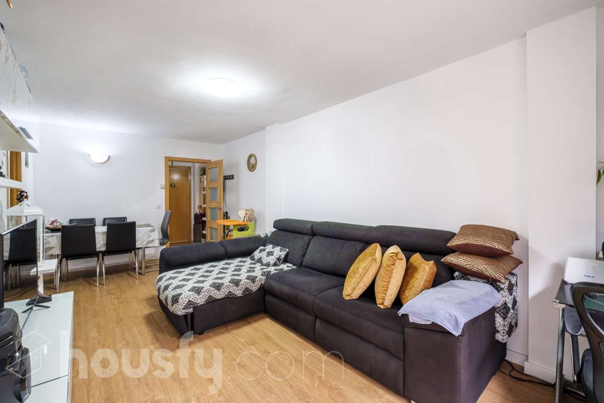 Piso en venta en Carrer de Menéndez y Pelayo, Sud, Terrassa-2