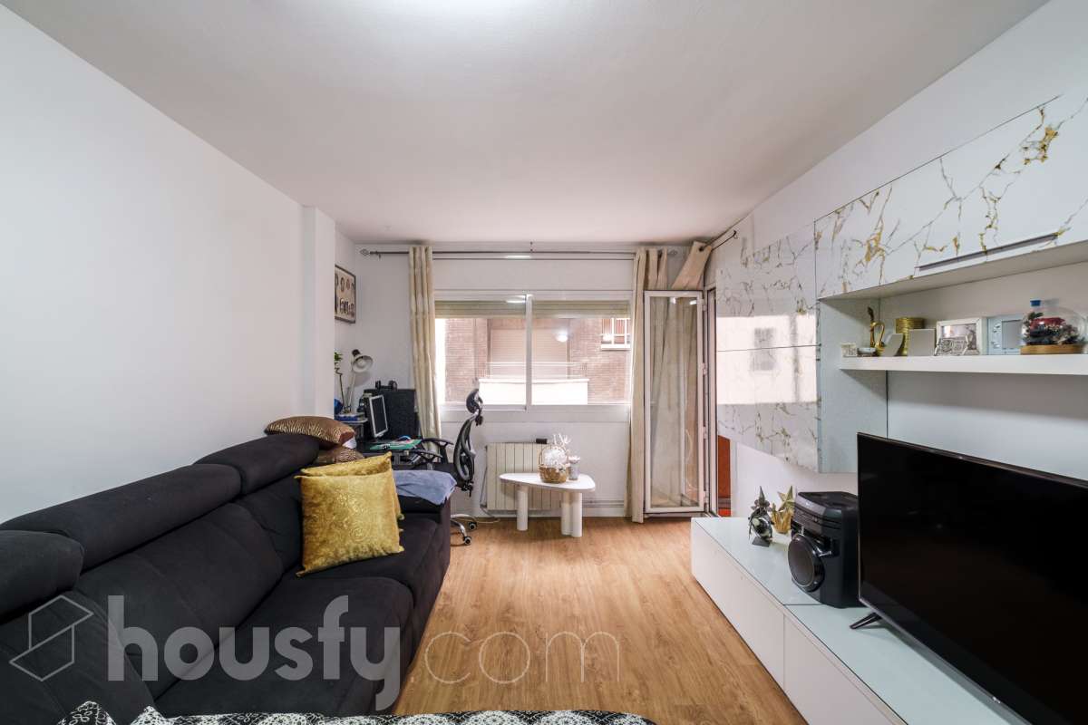 Piso en venta en Carrer de Menéndez y Pelayo, Sud, Terrassa-4