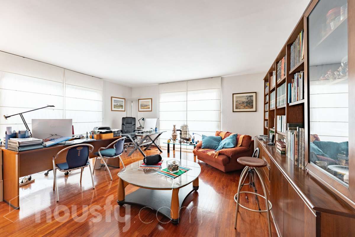 Casa en venta en Calle Quatre vents,  Sant esteve Sesrovires-1