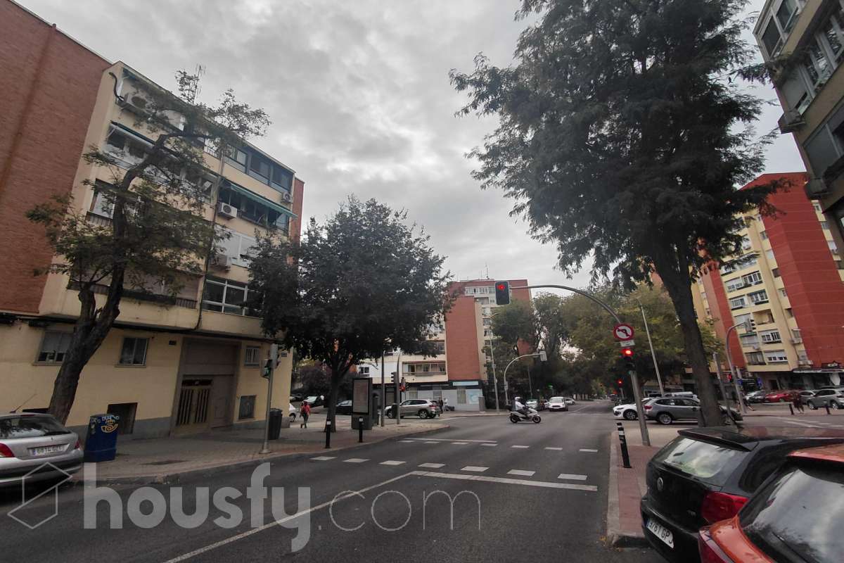 Piso en venta en Avenida de Betanzos, Fuencarral, Madrid-2