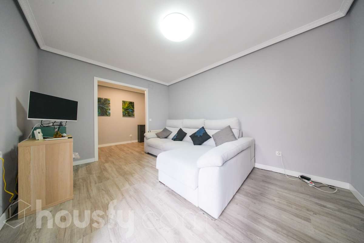 Piso en venta en Avenida de Oporto, Carabanchel, Madrid-1