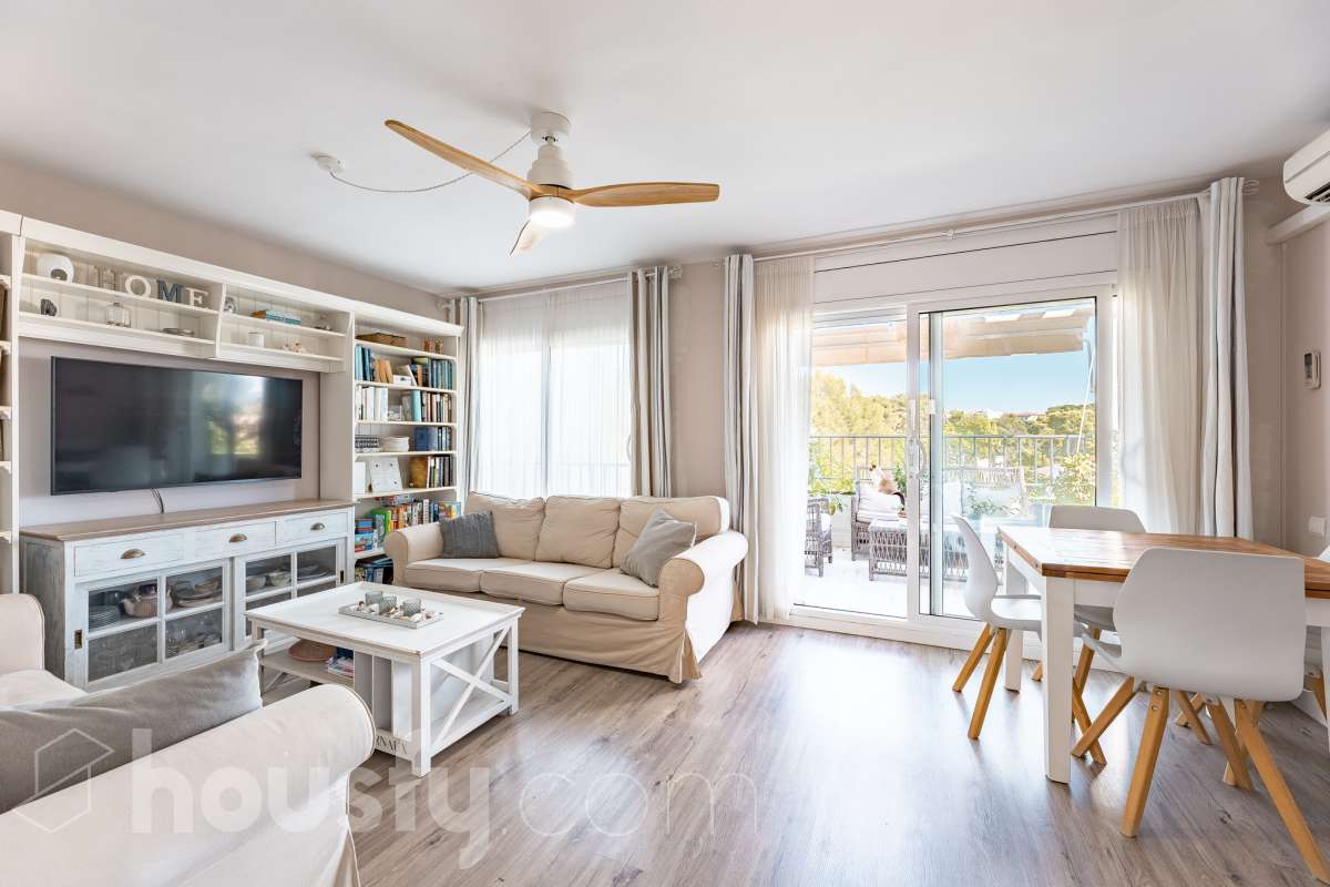 Casa en venta en Avenida Comte Gómez de Orbaneja,  Calafell-0