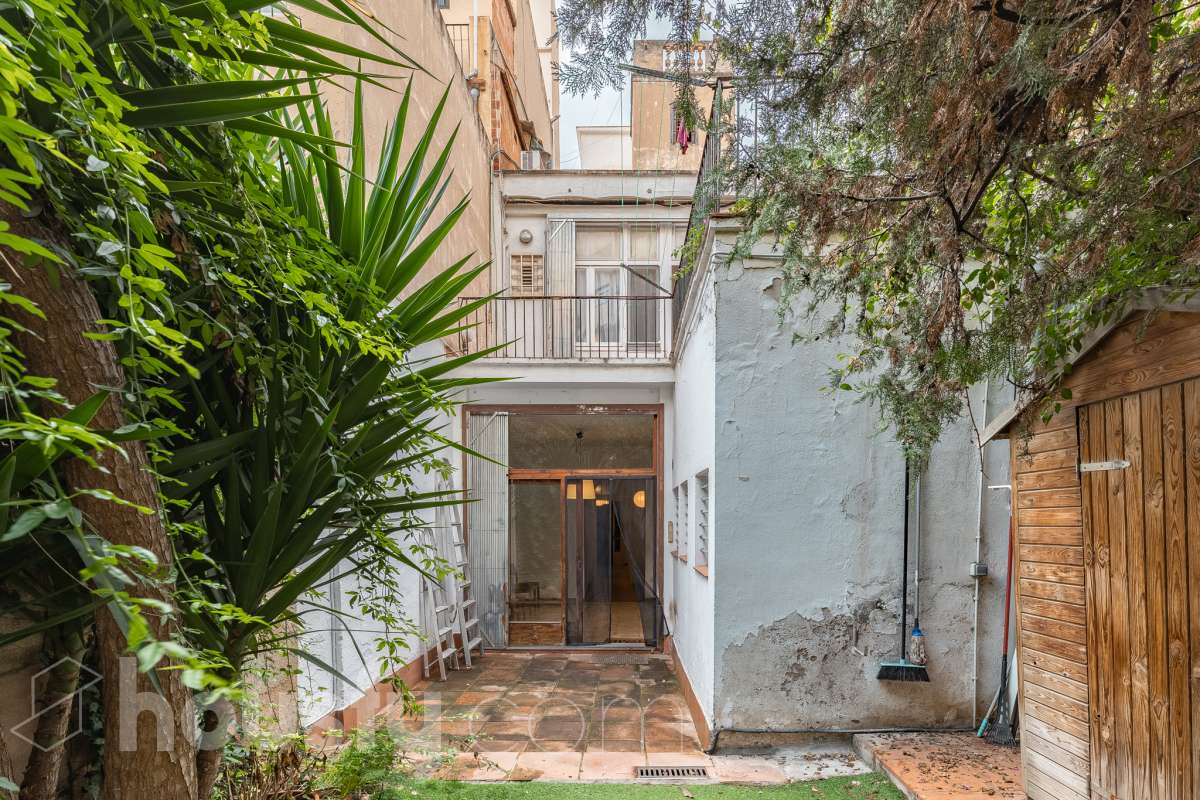 Casa en venta en Calle Vallirana, Sarrià-Sant Gervasi, Barcelona-0