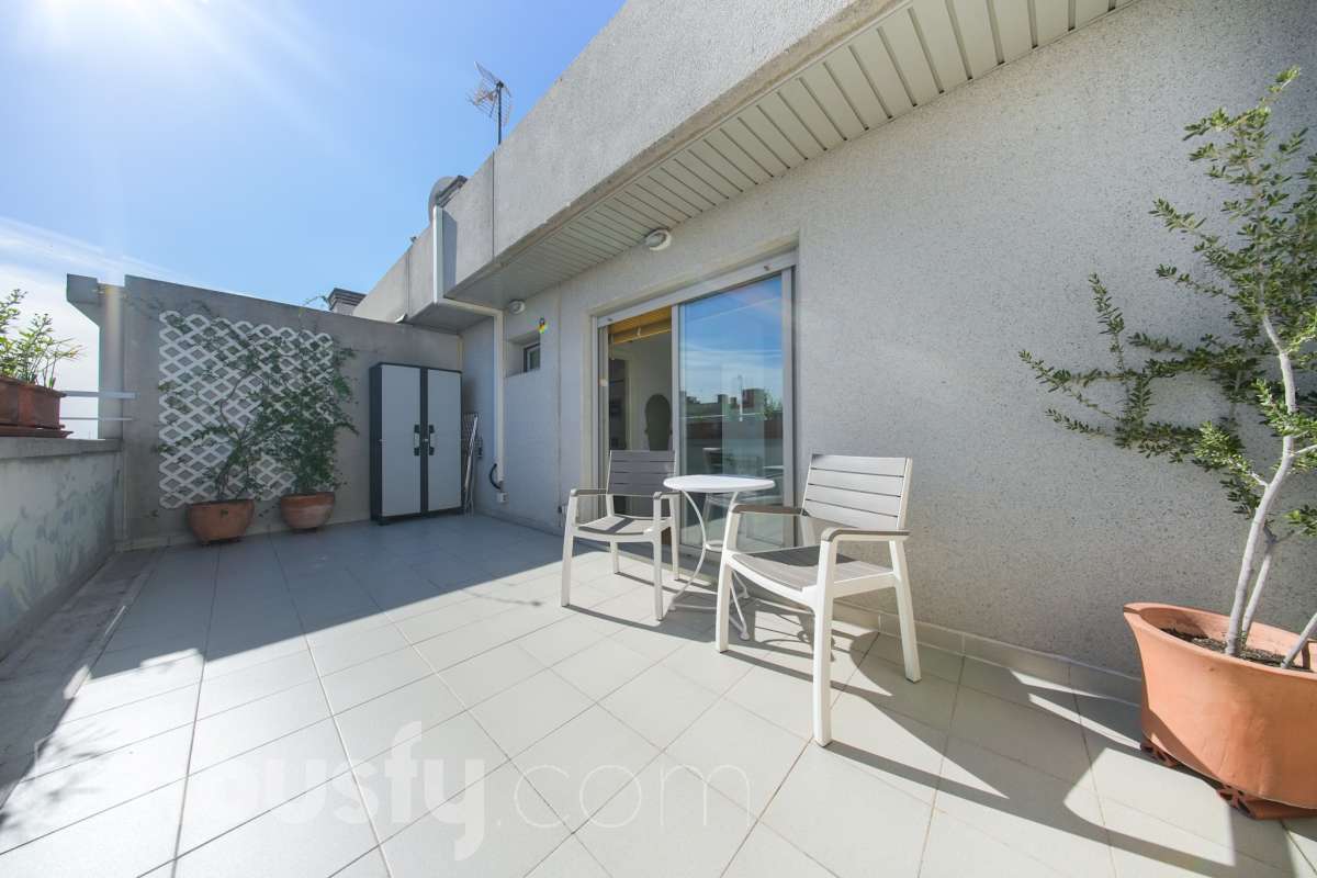 Dúplex en venta en Avenida Camilo José Cela, Salamanca, Madrid-0