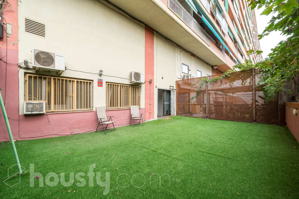 Piso en venta en Gran Via de les Corts Catalanes, Sant Martí, Barcelona-1