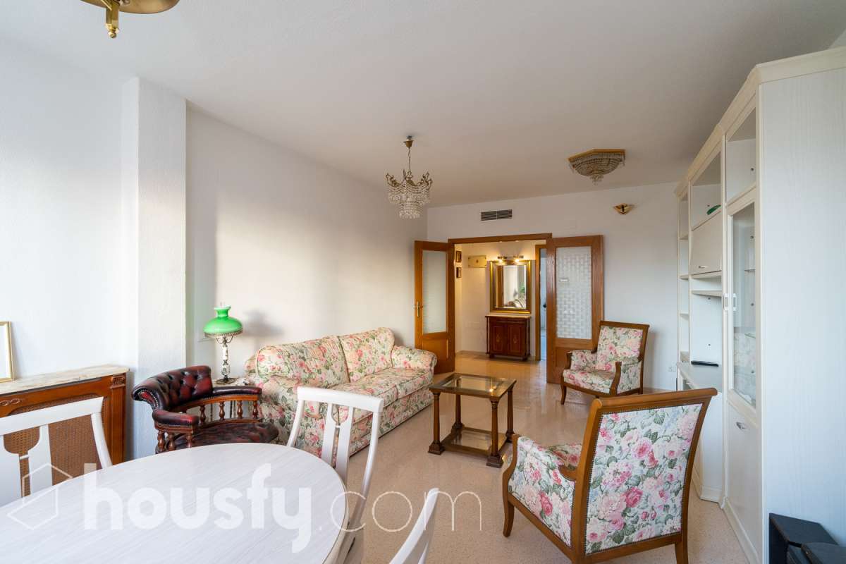 Piso en venta en Avenida de Bélgica,  Benidorm-1