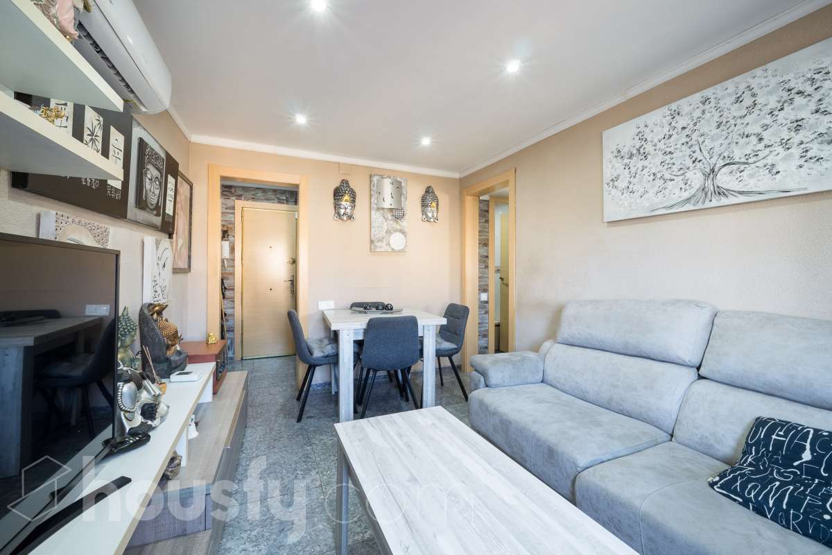 Piso en venta en Carrer Amapolas, Can Serra - Pubilla Cases, L'Hospitalet de Llobregat-3