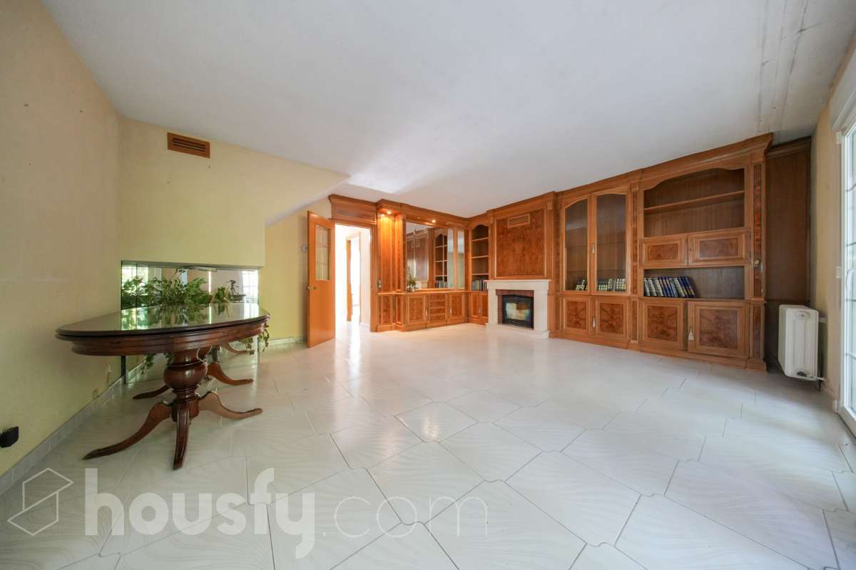 Dúplex en venta en Calle Capuchina, Moncloa, Madrid-0