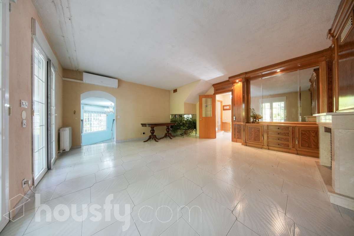 Dúplex en venta en Calle Capuchina, Moncloa, Madrid-1