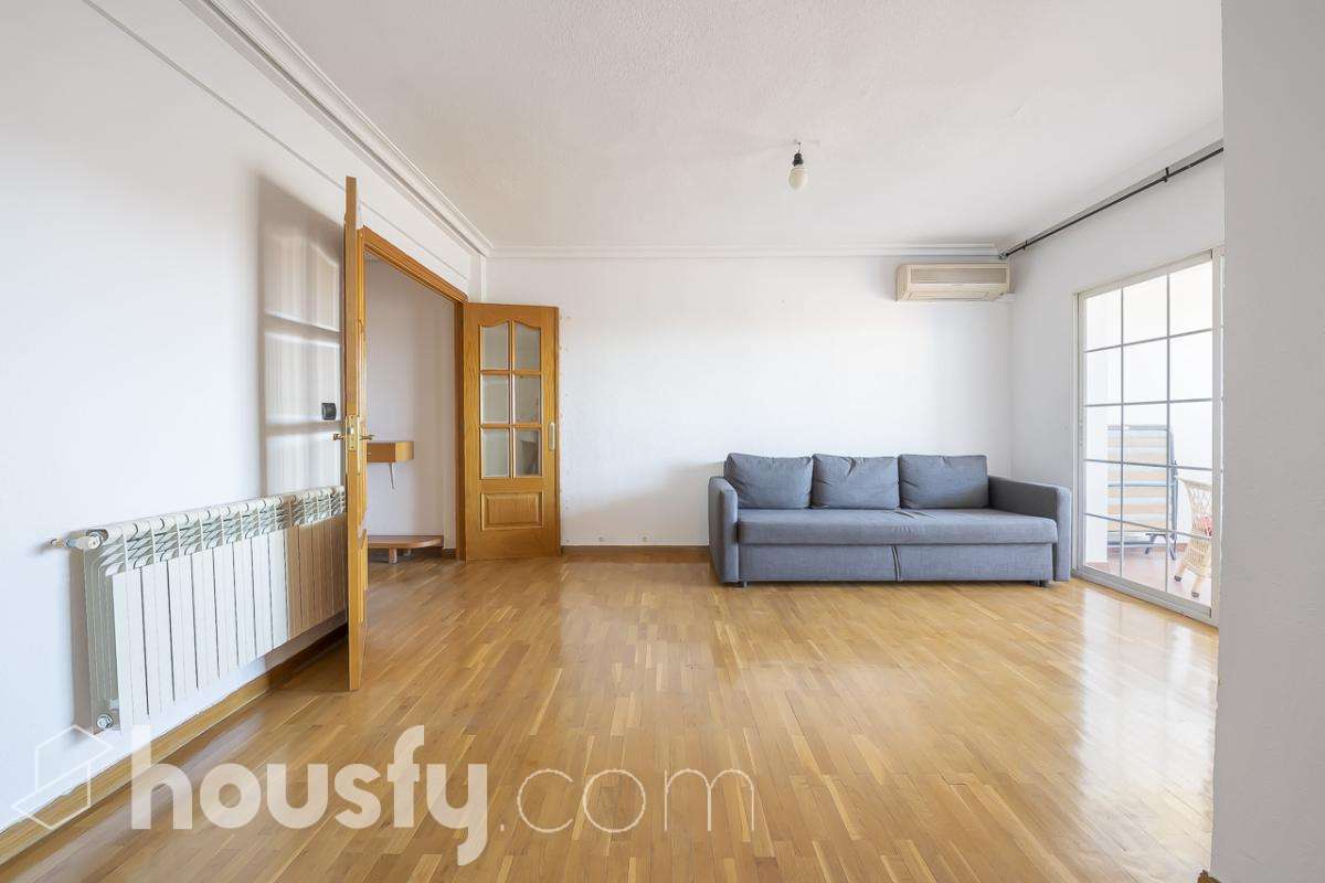 Piso en venta en Calle Islandia,  Fuenlabrada-1