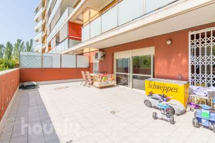 Bajo en Carrer Marta Mata