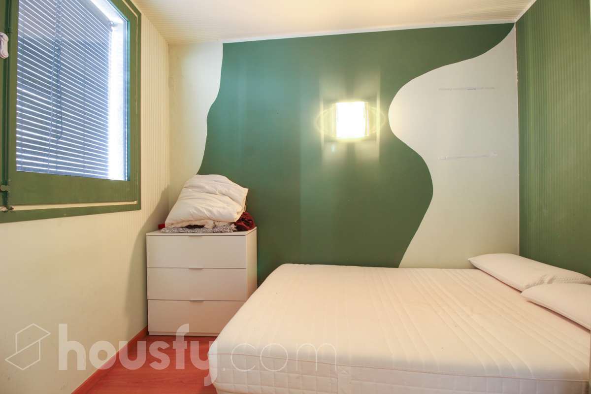 Dúplex en venta en Cort Reial,,  Girona-1