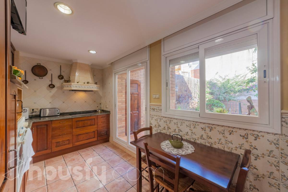Casa en venta en Carrer d'Antoni Botey,  Badalona-4