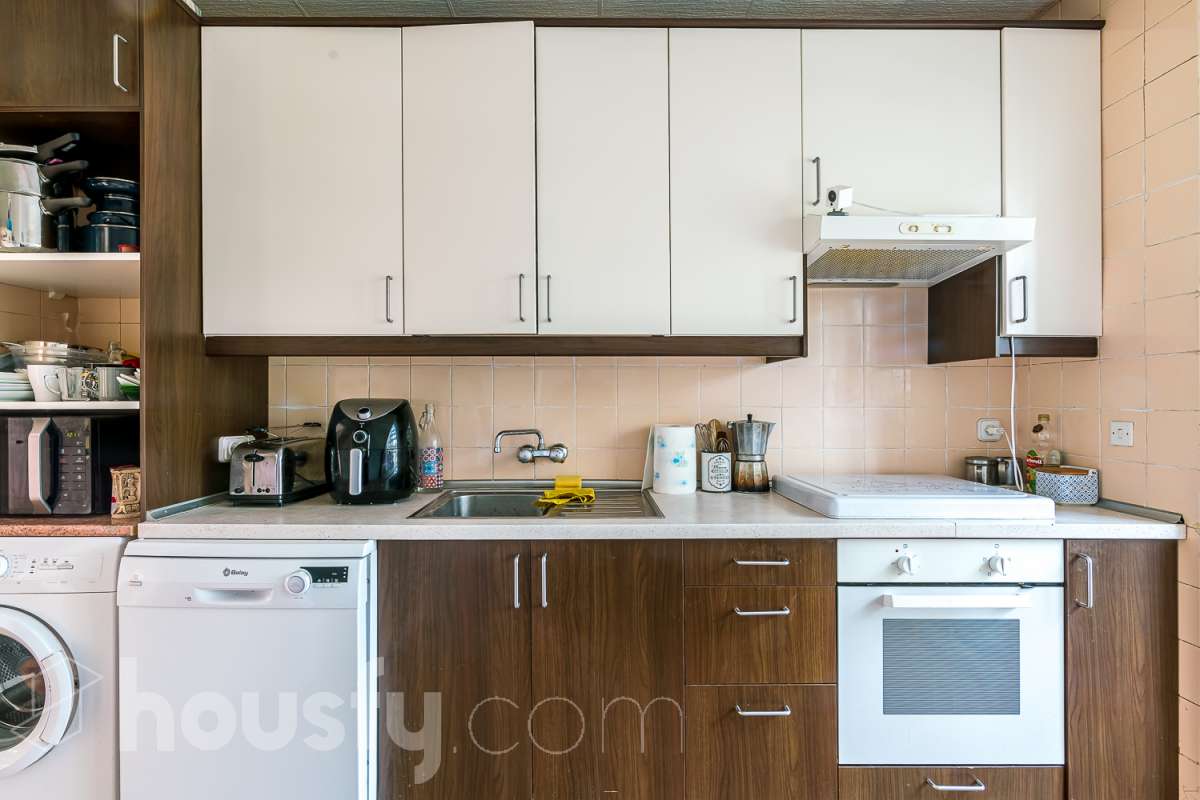 Piso en venta en Calle maestra justa freire, Latina, Madrid-1